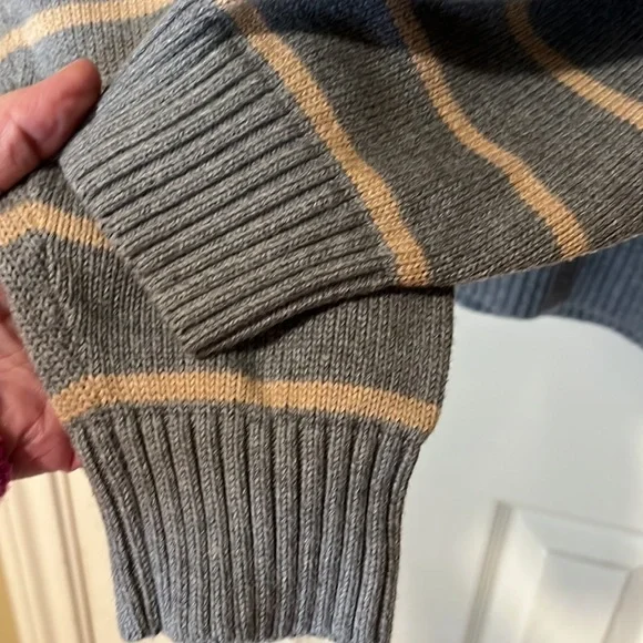 Men’s Lands’ End Gray with Tan Stripe Sweater - Picture 6 of 9